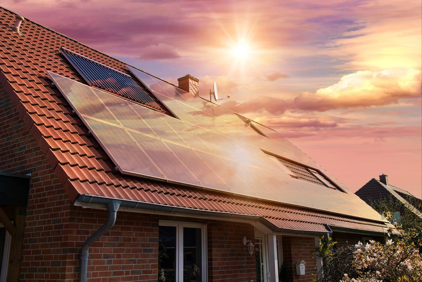 Home Solar Panes & Grid-Tied Solutions